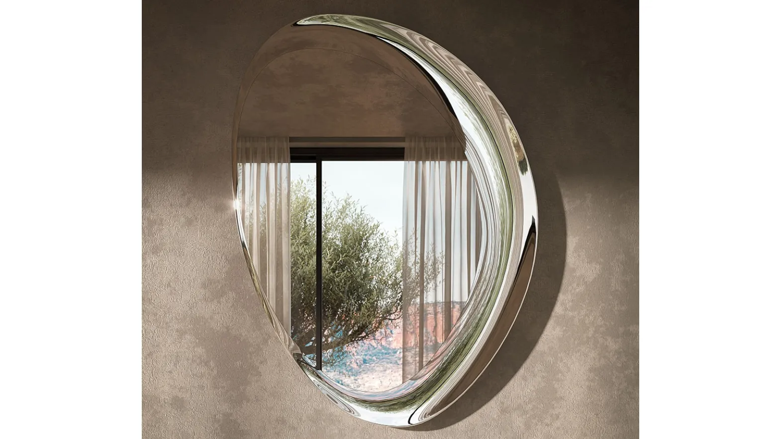 Ascot Magnum mirrored crystal mirror by Cattelan Italia.