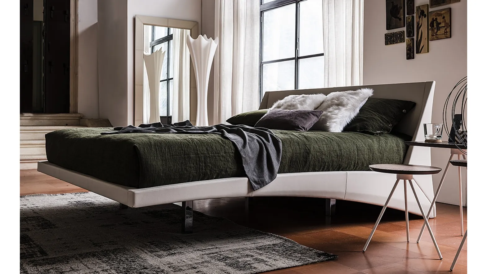 Dylan design bed by Cattelan Italia