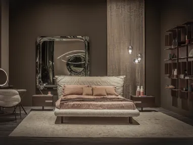 Pascal design bed in leather and fabric by Cattelan Italia.