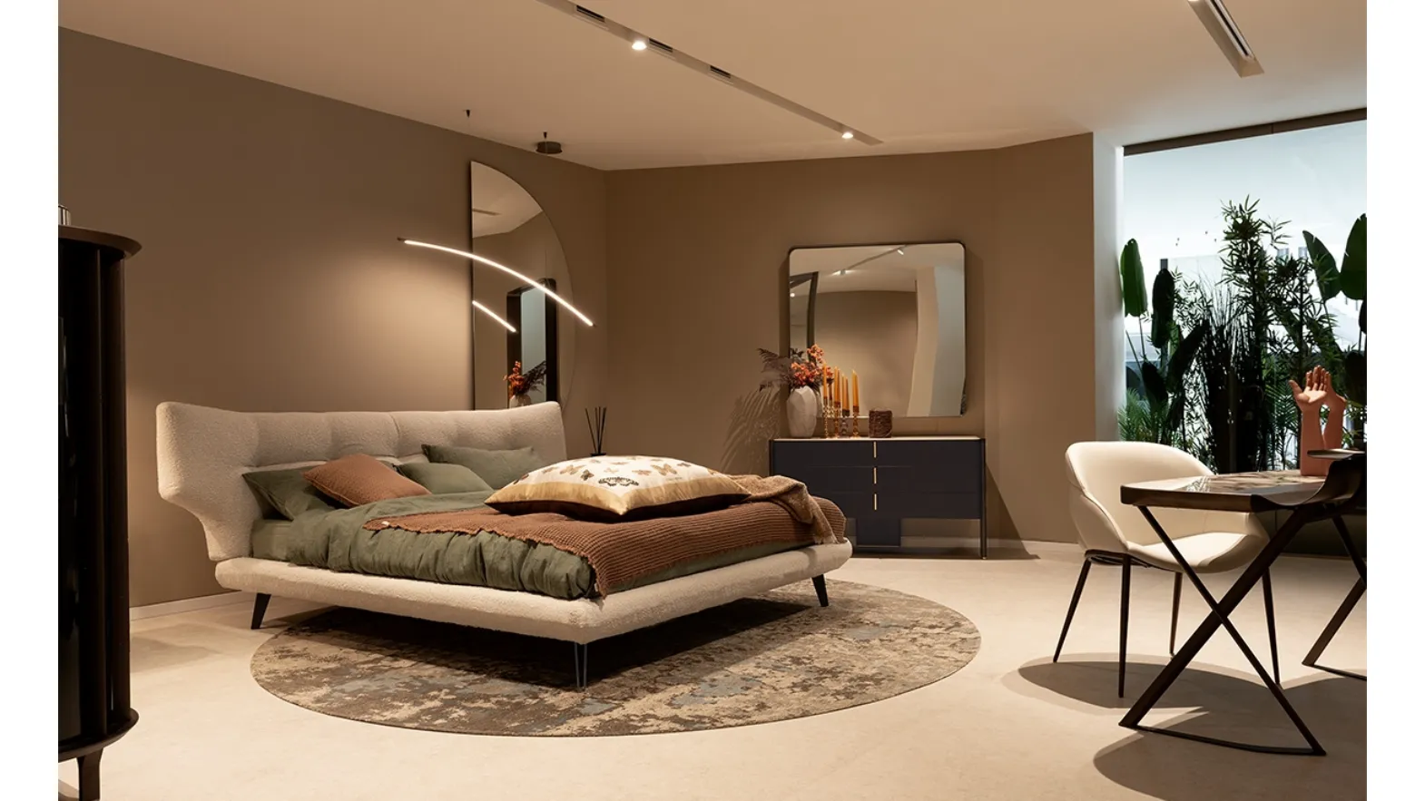 Upholstered fabric bed Thomas by Cattelan Italia.