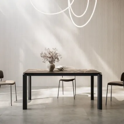 Icaro extending table in gres by Arredo3.