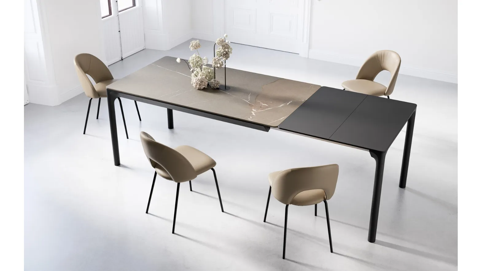 Extensible Oscar table in gres by Arredo3.