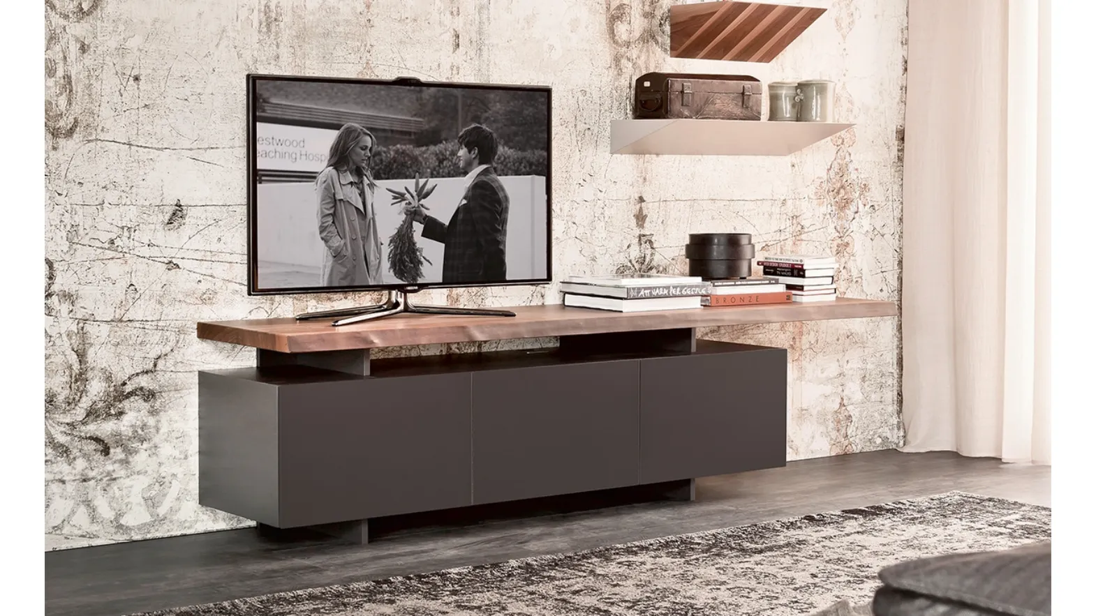 Mobile TV stand Seneca in lacquered finish with wooden top by Cattelan Italia.