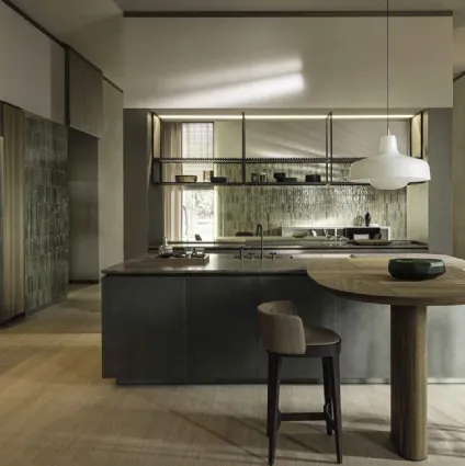 Design kitchen with Nebula steel and Molteni & C wood island intersection